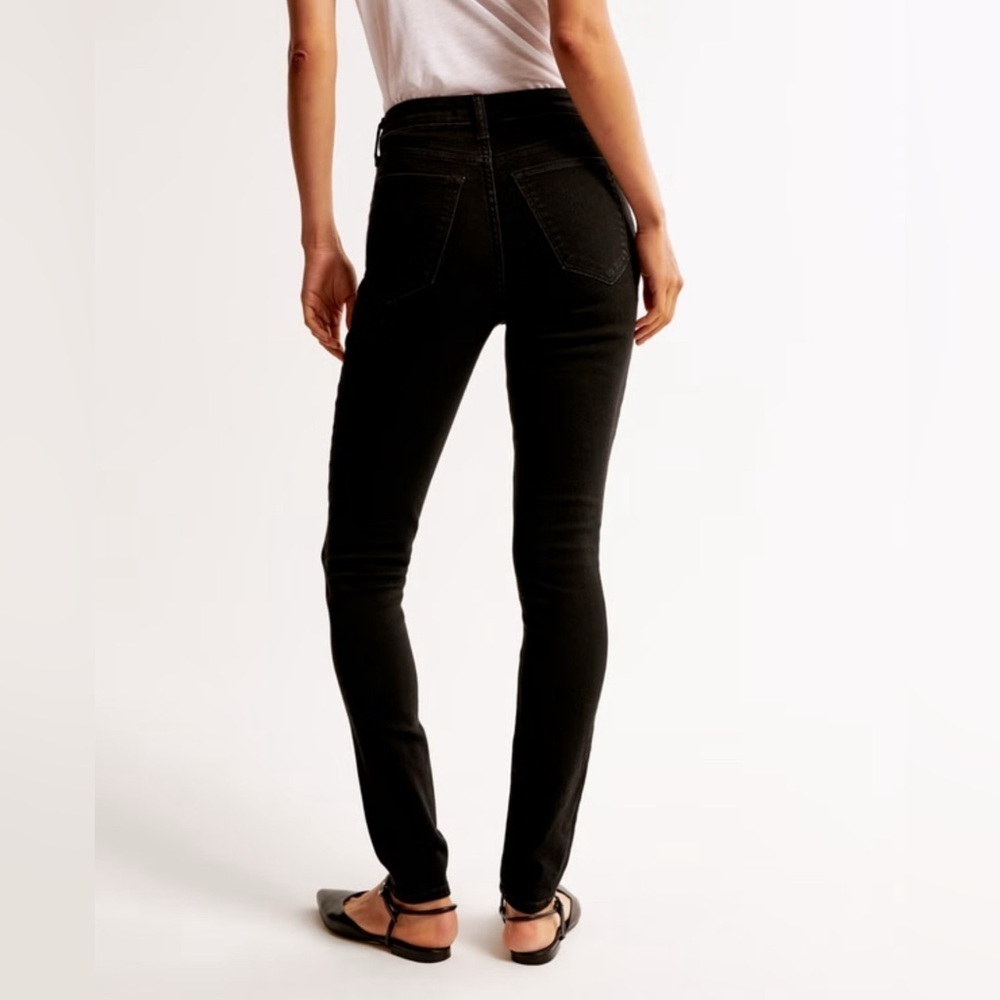 Abercrombie & Fitch The Super Skinny High Rise Black Jeans.   Size-6R